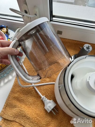 Пароварка блендер Avent