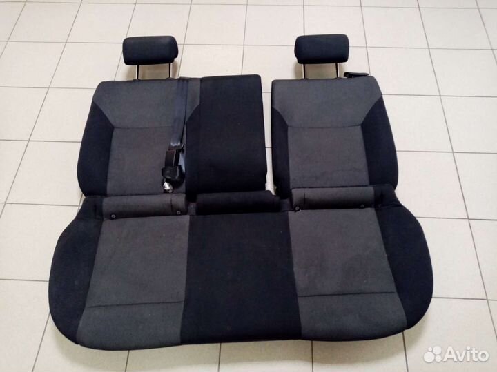 Skoda Rapid задний диван