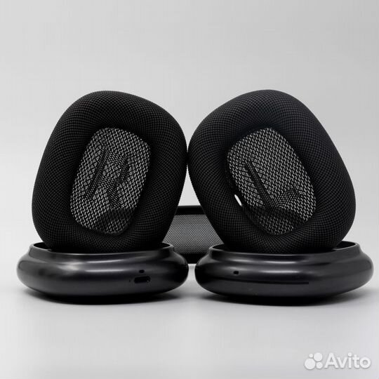 Airpods max black