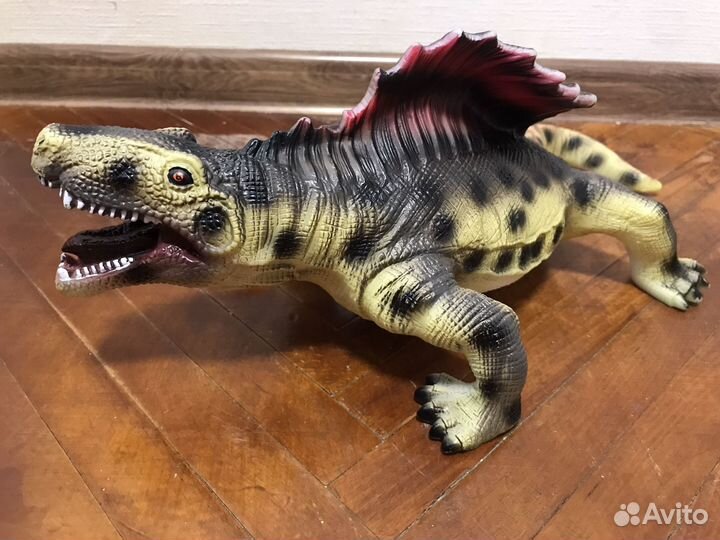 Динозавры резиновые