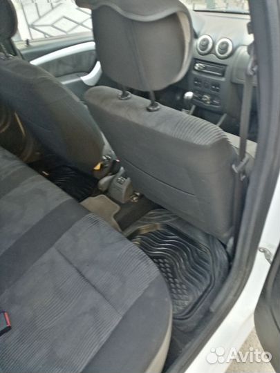 Renault Logan 1.6 МТ, 2010, битый, 184 100 км