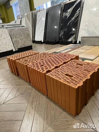 Блок керамический стеновой пустотелый М100