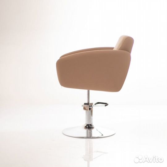 Парикмахерское кресло 