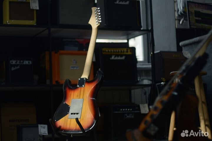 Электрогитара