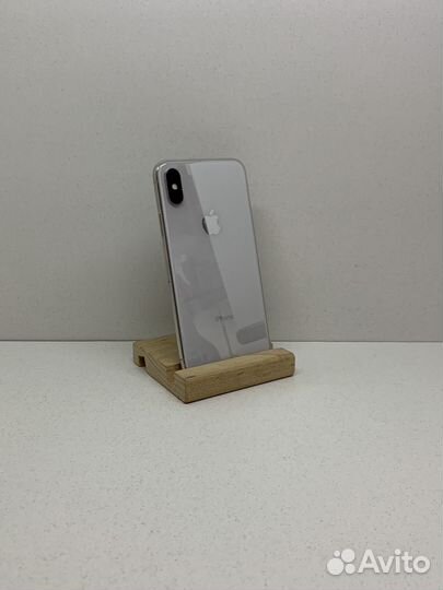 iPhone X, 64 ГБ