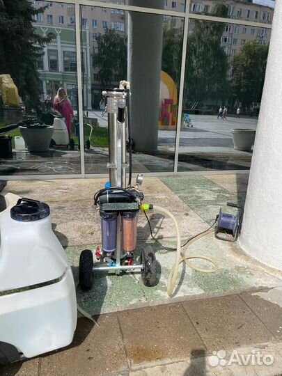 Мойка окон и фасадов витрин