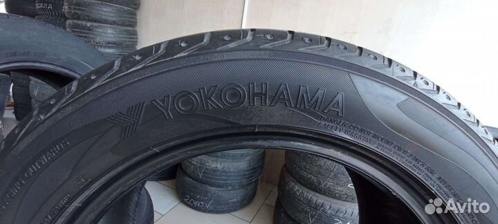 Yokohama Advan Sport A/S 235/55 R17