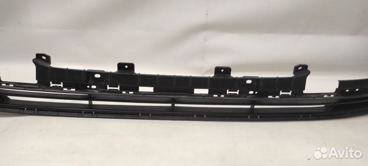 Решетка переднего бампера Hyundai Genesis 2014