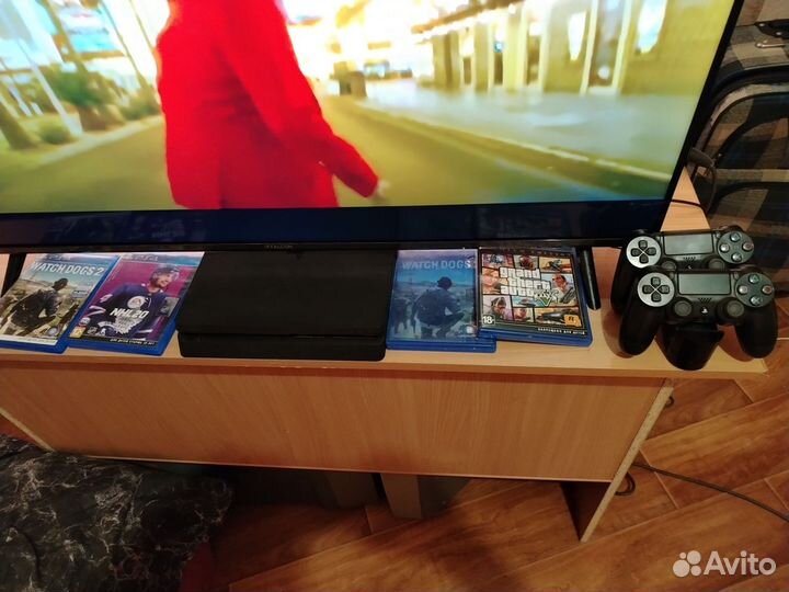 Sony PS4 slim 1tb