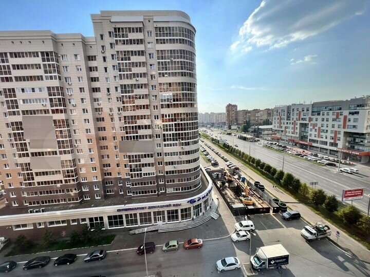 2-к. квартира, 72 м², 8/11 эт.
