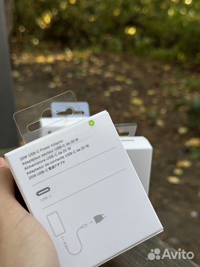 Оригинальный блок iPhone 20 w