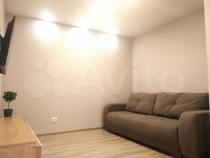 2-к. квартира, 50 м², 2/10 эт.