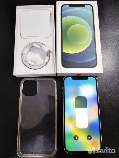 iPhone 12, 64 ГБ