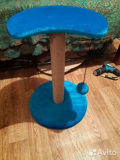 Когтеточки с лежанкой.В наличии