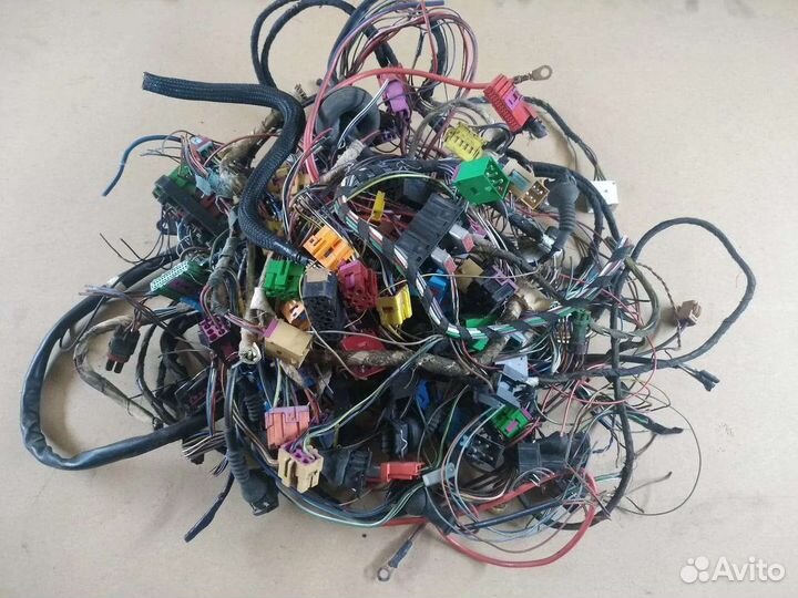 Штекер, клемма, фишка Ауди 80,100,А6 С4