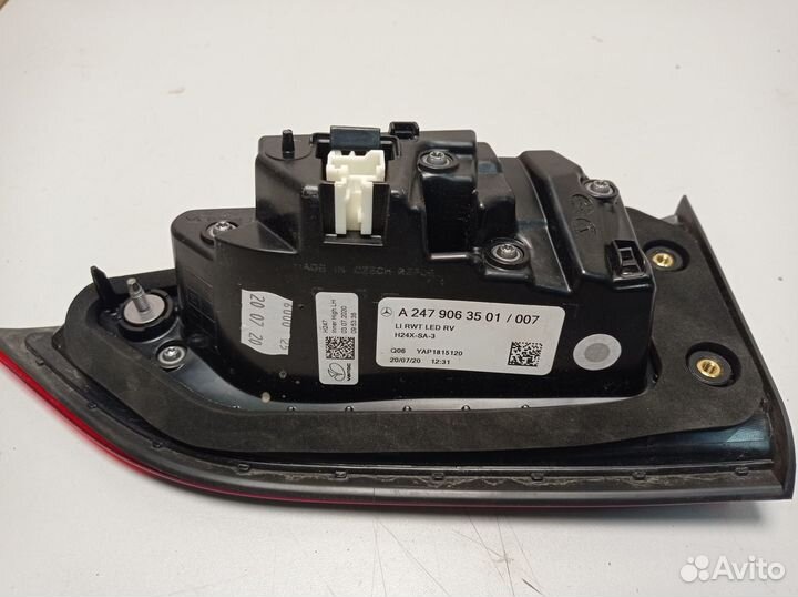 Фонарь левый внутренний Mercedes