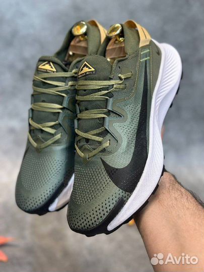 Nike pegasus trail 2 зеленые разм. 45