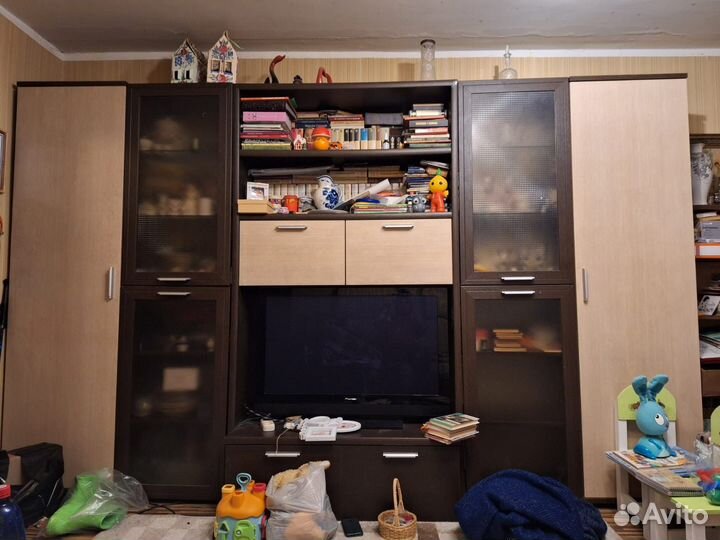 Стенка б/у большая