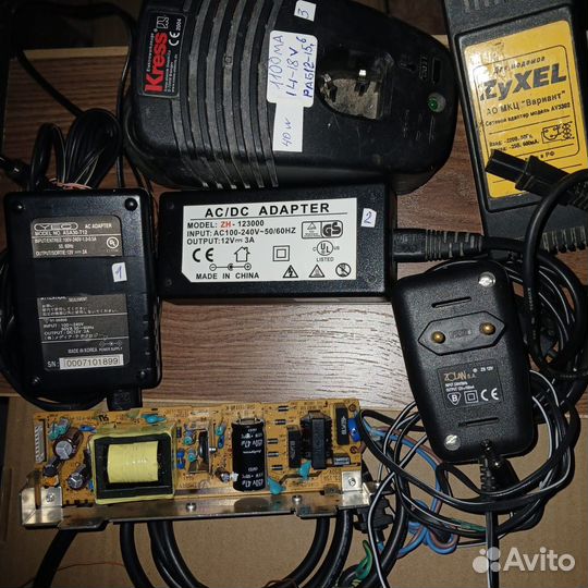 Блоки питания для техники зарядка компьютер б/у