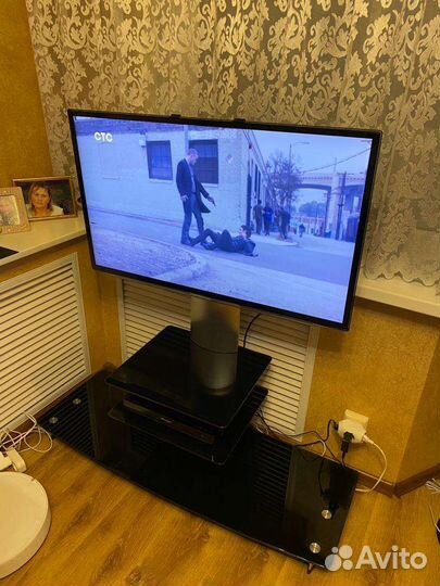 Стойка для телевизора