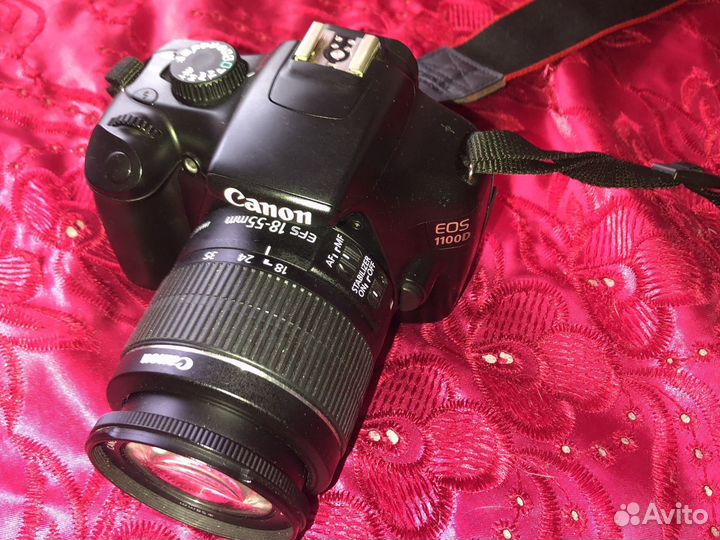 Зеркальный фотоаппарат Canon EOS 1100 d