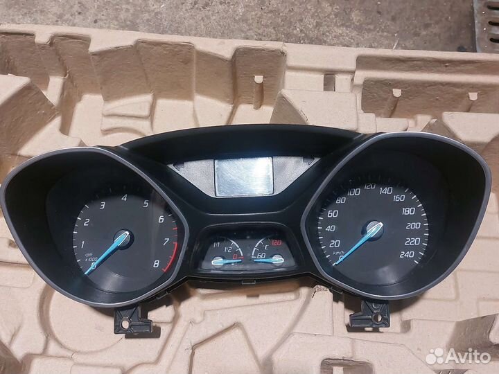 Ford focus 3- щиток приборов 1.6 мех