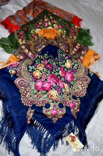 Платки шерстяные с бахромой