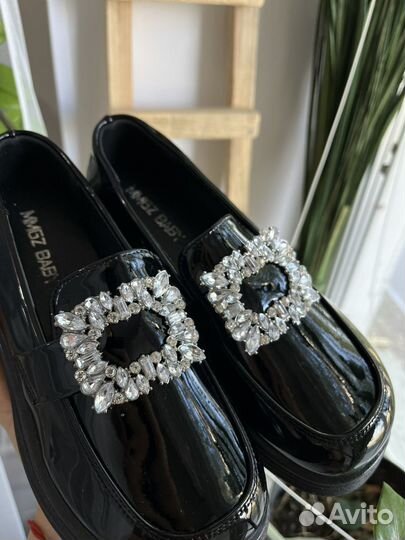 Туфли для девочки новые