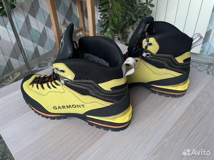 Треккинговые ботинки Garmont ascent GTX