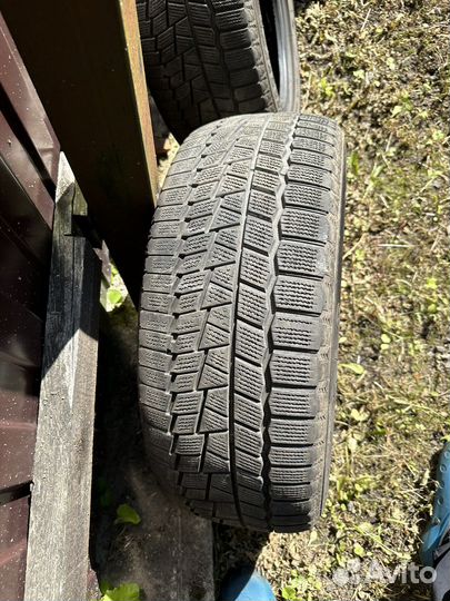 Maxxis Arctic Trekker SP03 225/55 R17 101