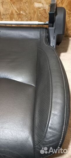 Сиденье правое Citroen C-crosser, Outlander, 4007