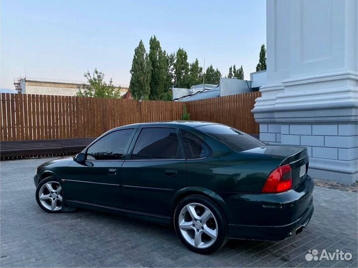 Opel Vectra 1.8 МТ, 1999, 356 245 км