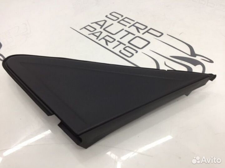 Накладка крыла левая Ford Focus 2 CB4 1.6 100Л/С