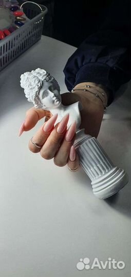 Наращивание ногтей, гель-лак, смарт-педикюр