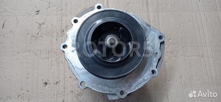 Водяная помпа MAN TGX 2019 51065007119