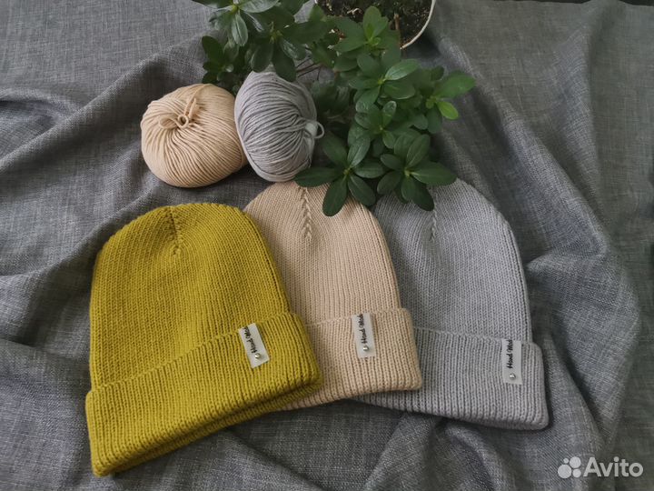 Шапка и бактус ручной работы