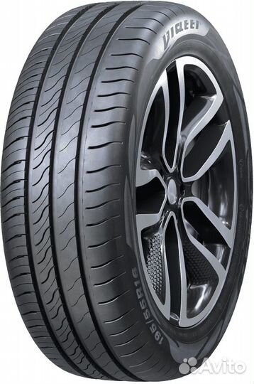 Viatti Strada 2 (V-134) 215/55 R17 98W