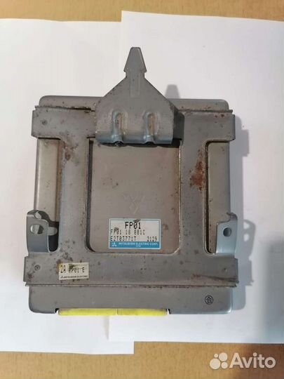 Блок управления двигателем Mазда 626 ге 1.8 16v