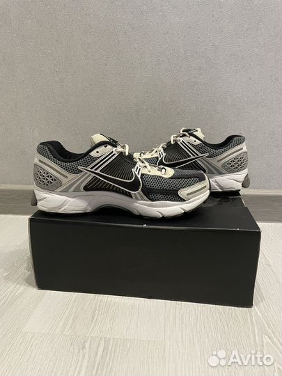 Кроссовки Nike Zoom vomero 5 SE SP