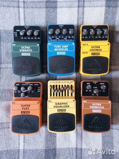 Behringer Педали эффектов (новые)