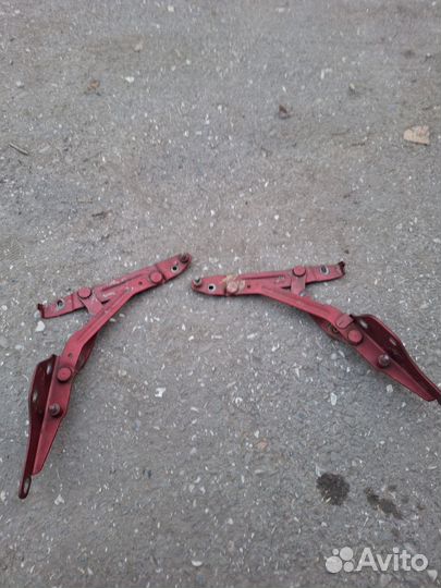 Петли багажника калина