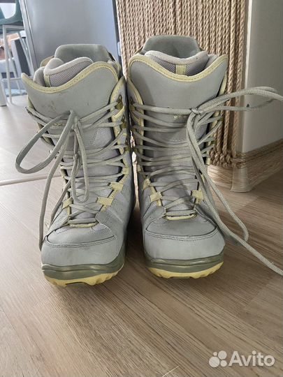 Сноубордические ботинки женские