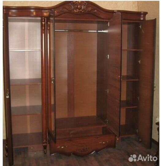Продам спальный гарнитур