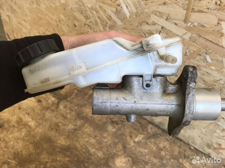 Главный тормозной цилиндр ford focus 2