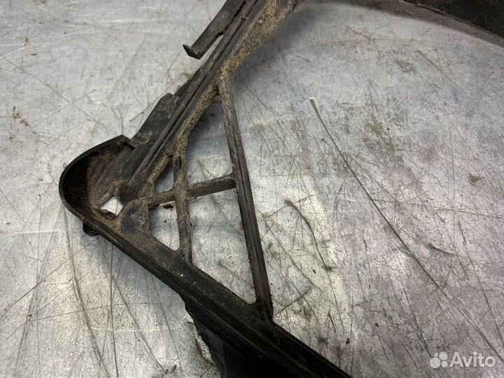 Воздуховод интеркулера Volkswagen Touareg