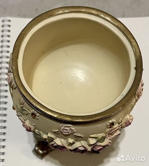 Шкатулка декоративныя