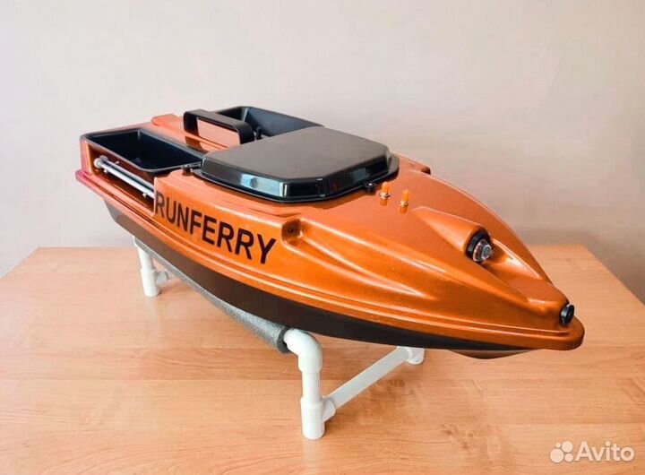 Прикормочный карповый кораблик Runferry Speed V4