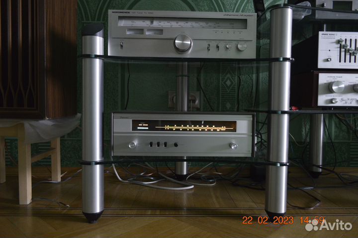 Sansui TU-70. 1964 года