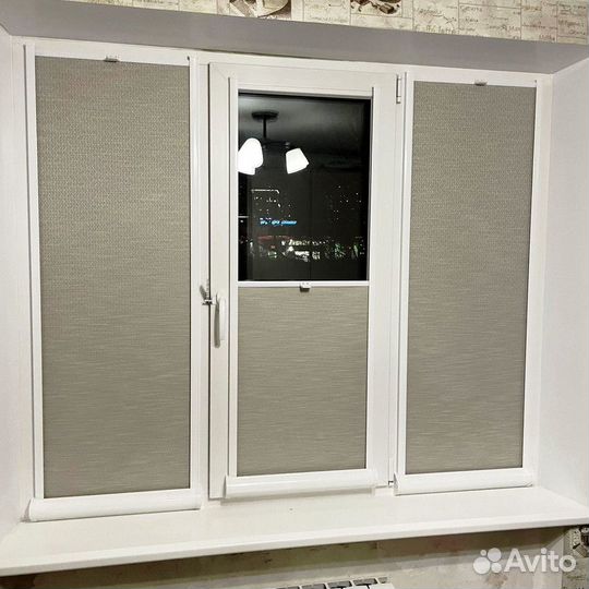 Рулонные шторы день ночь на кухню