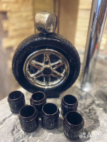 Штоф «Колесо со стопками»